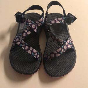 Size 7 Women’s Chacos